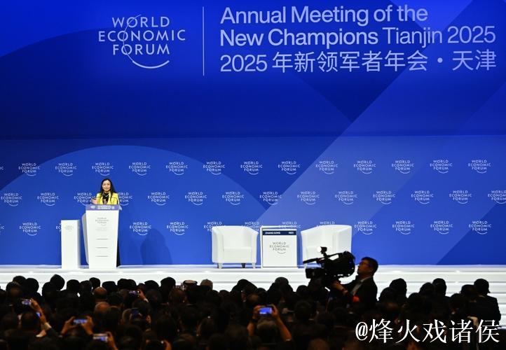 在夏季达沃斯论坛“观”经济大势：“中国引擎”赋能全球发展